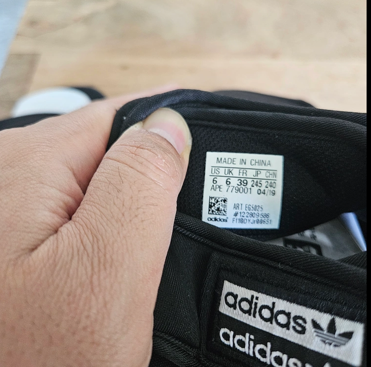 adidas 샌들 245