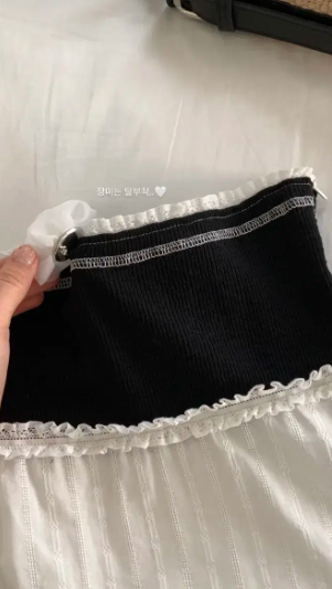 (새상품) (택O) 피터앤웬디 장미 코사지 뷔스티에 탑
